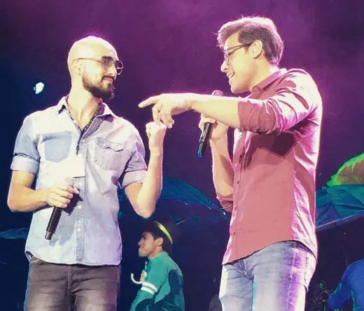 Carlos Rivera cant junto a Abel Pintos en el Auditorio Nacional de Mxico.